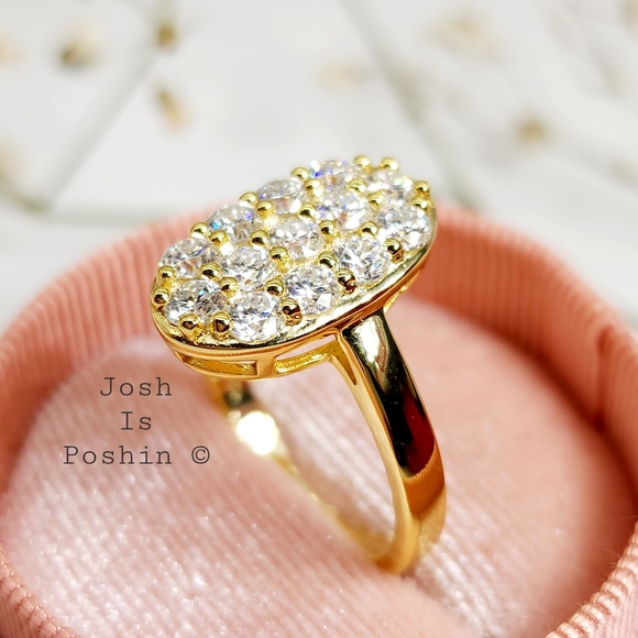 1.3CT Oval shape pave set moissanite ring in sterling silver - Picture 9 of 12